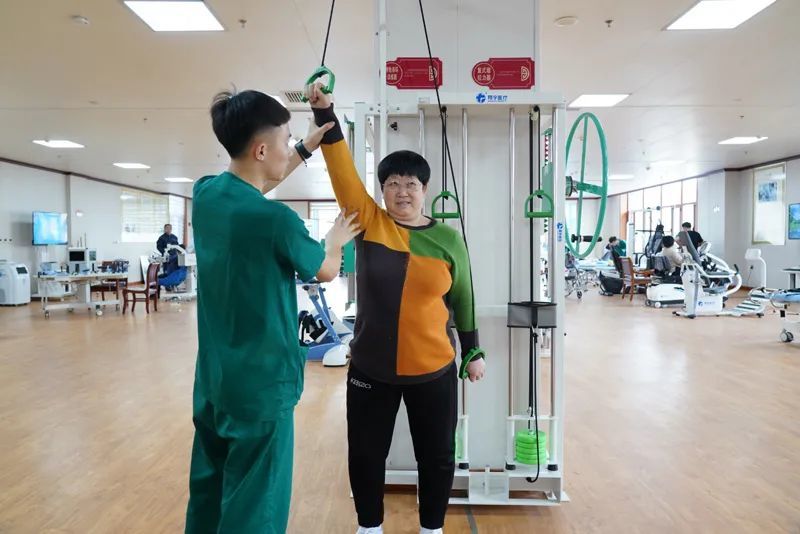 厉害了！新华社刊文报道，我庄园“医养结合”模式再受好评！